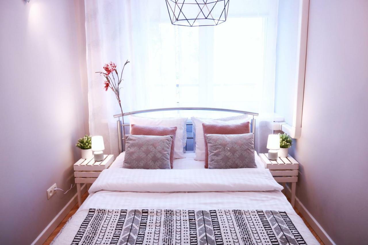 Chill & Explore By Cooee Apartments Varsóvia Exterior foto