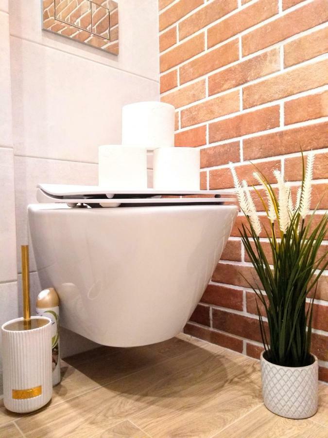 Chill & Explore By Cooee Apartments Varsóvia Exterior foto